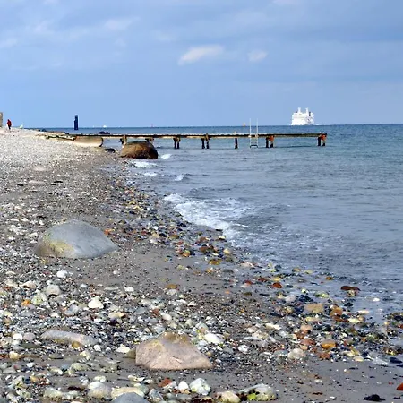 Kuestenblick Marienleuchte Dom wakacyjny